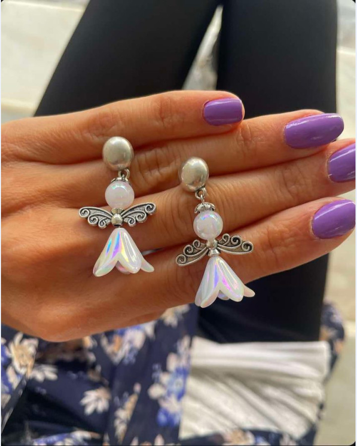 WHITE ANGELS EARRINGS