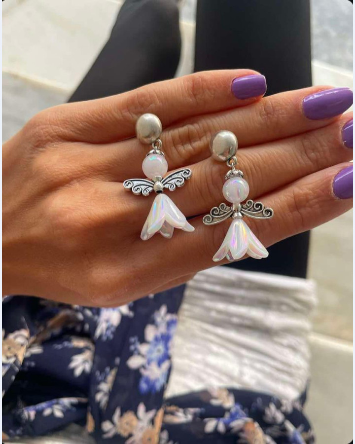 WHITE ANGELS EARRINGS
